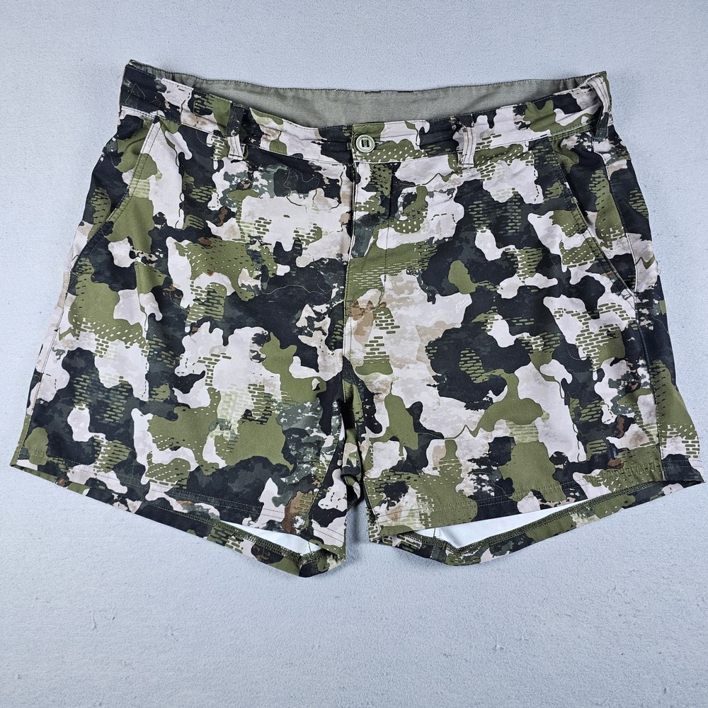Huk Fishing Shorts Mens 3XL Green Camo Low Country Adjustable Waistband Stretch